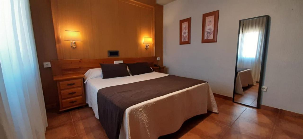 Real De Hotel