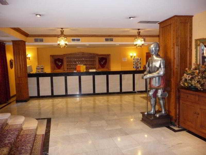 Real De Hotel
