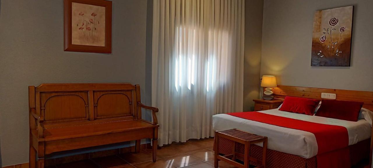 Hotel Real De 3*