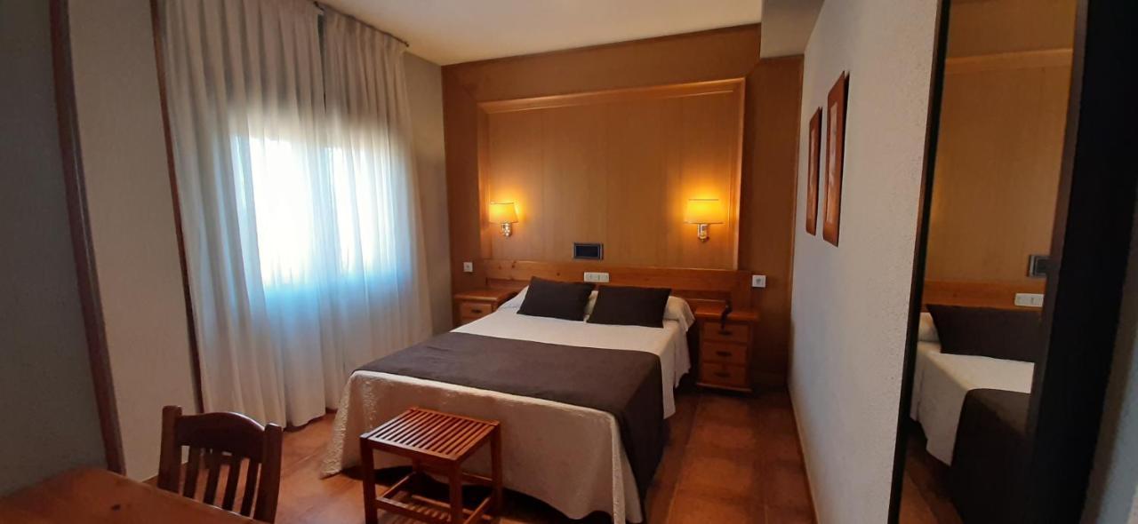 Real De Hotel 3*