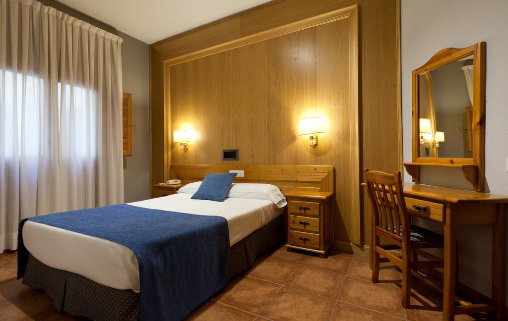 Real De Hotel
